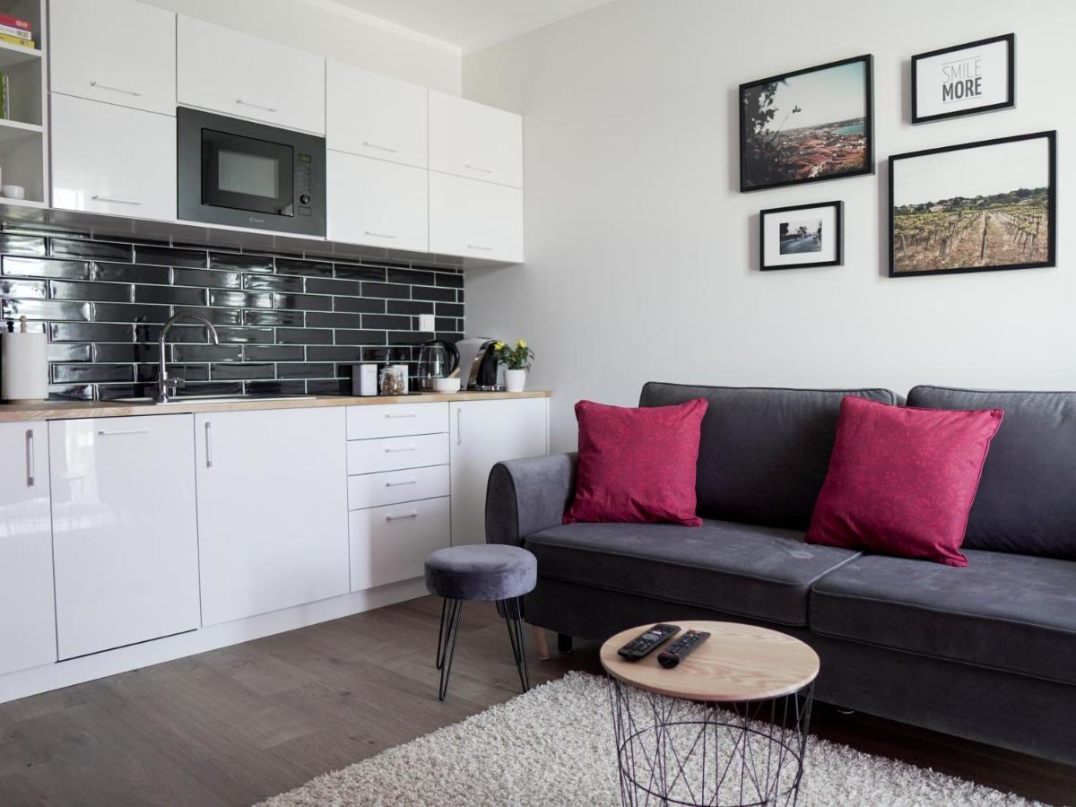 Vizzit Us Premium Apartments 华沙 外观 照片