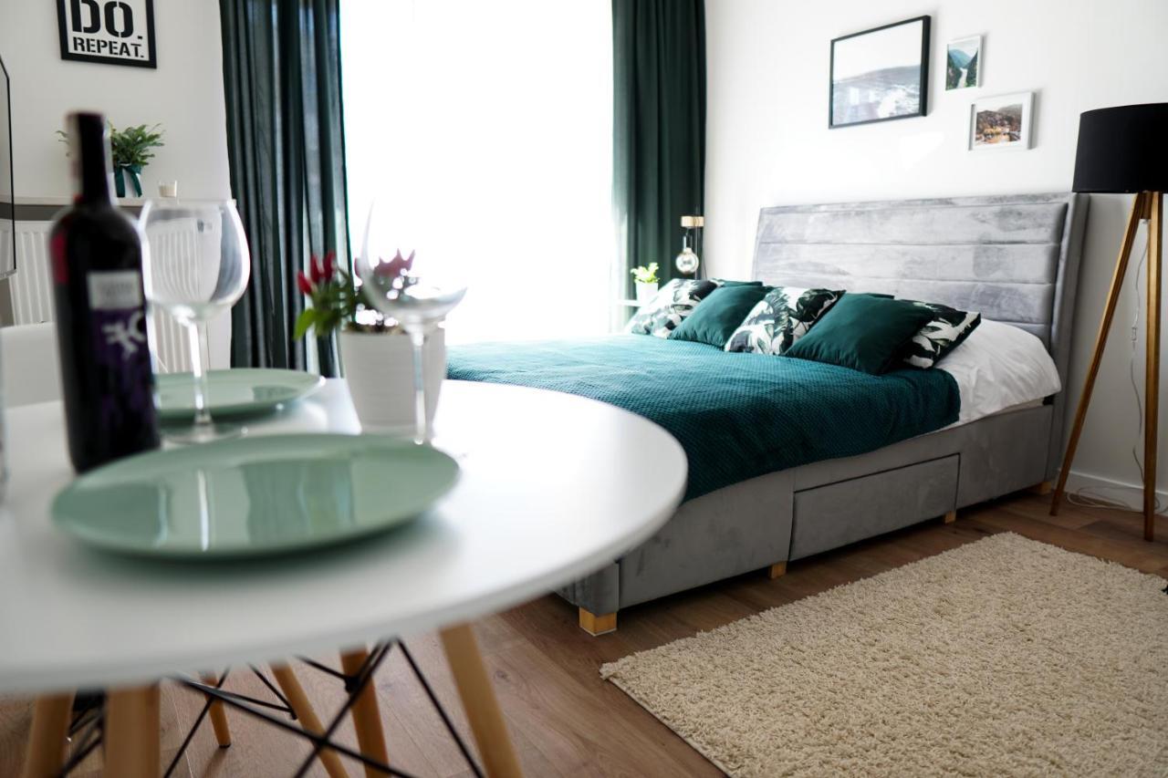 Vizzit Us Premium Apartments 华沙 外观 照片